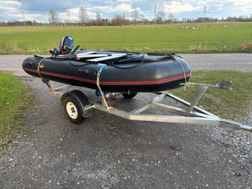 Rubberboot ‘Shark’ | 8 PK 2-takt | 7P | mét aanhanger beschikbaar voor biedingen