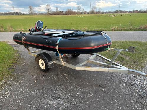 Rubberboot ‘Shark’ | 8 PK 2-takt | 7P | mét aanhanger, Watersport en Boten, Motorboten en Motorjachten, Gebruikt, Polyester, Tot 6 meter
