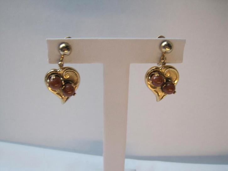 Oorbellen hart model /maansteen bolletjes schroefmodel, Sieraden, Tassen en Uiterlijk, Oorbellen, Zo goed als nieuw, Overige materialen