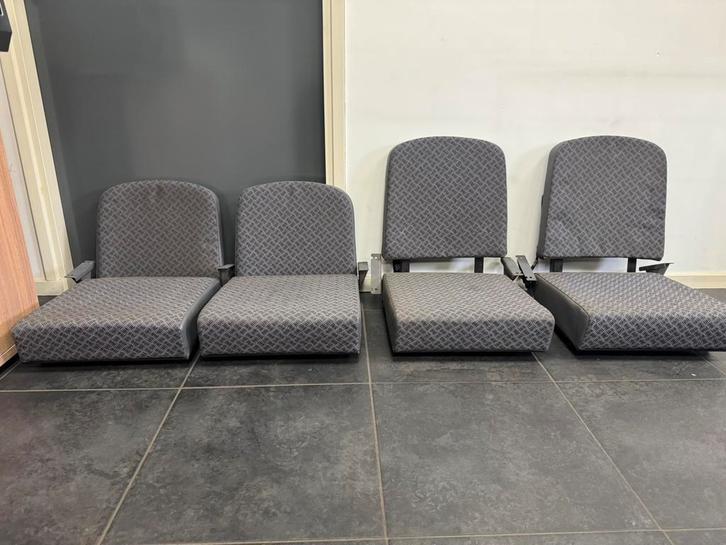 LR Defender TD5 inklap stoelen, Auto-onderdelen, Interieur en Bekleding, Land Rover, Nieuw, Ophalen