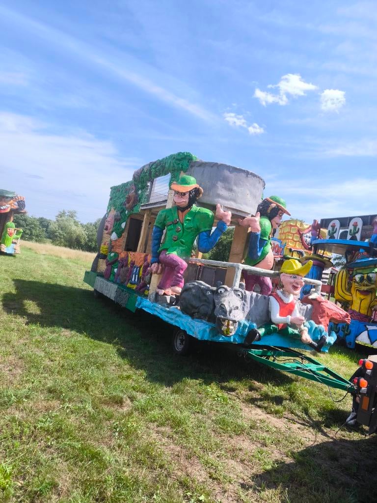 Carnavalswagen te huur - met of zonder chauffeur!, Ophalen