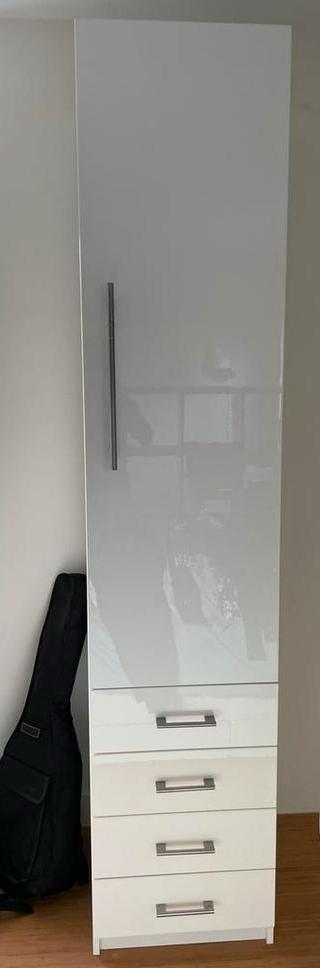 IKEA PAX kast 50 cm breed. Inclusief laden en 5 planken beschikbaar voor biedingen