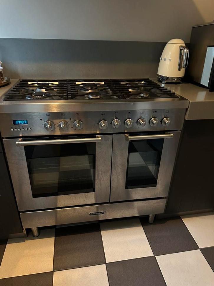 Mooi 6 pits gasfornuis met dubbele oven - Fratelli Onofri, Witgoed en Apparatuur, Fornuizen, Gebruikt, Vrijstaand, Gas, 5 kookzones of meer