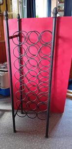 Zwaar metalen wijnrek voor 24 flessen vintage!, Huis en Inrichting, Woonaccessoires | Wijnrekken, Ophalen, Gebruikt, Metaal