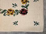 Vintage handmade  wol Smyrna tapijt floral roses 115x168cm, Smyrna vintage Retro romance hype, 100 tot 150 cm, Crème, Ophalen of Verzenden