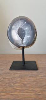 Agaat op standaard, Verzamelen, Mineralen en Fossielen, Ophalen of Verzenden, Mineraal