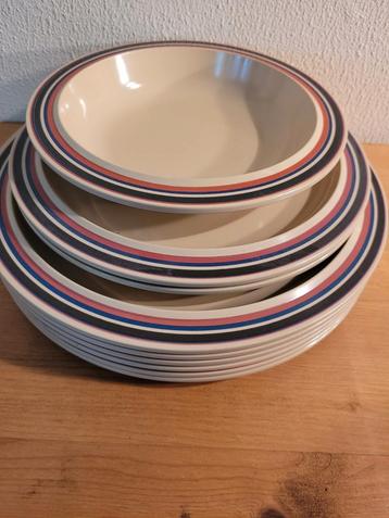 grote kleine Mepal borden beige strepen Koen de Winter P250 beschikbaar voor biedingen