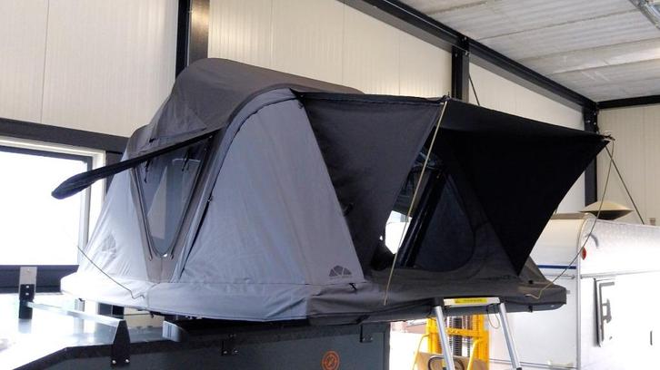 Roof Space 2 hardcover daktent demo, Caravans en Kamperen, Tenten, tot en met 2, Zo goed als nieuw, Ophalen