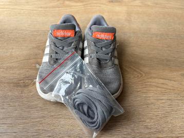 Adidas mt 22 beschikbaar voor biedingen