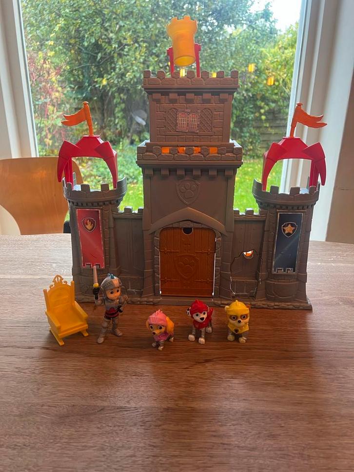 PAW Patrol Rescue Knights Kasteel Speelset, Kinderen en Baby's, Speelgoed | Playmobil, Zo goed als nieuw, Complete set, Ophalen of Verzenden