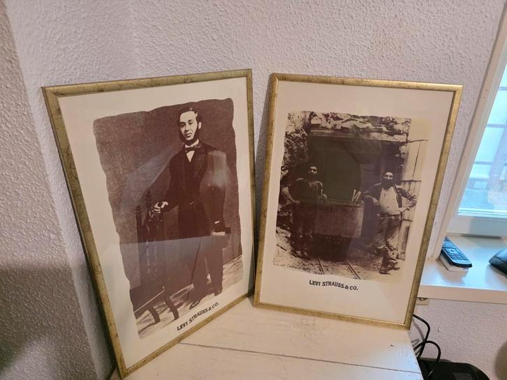 Levi Strauss & Co. Ingelijste Prints (2), Antiek en Kunst, Kunst | Tekeningen en Foto's, Ophalen of Verzenden