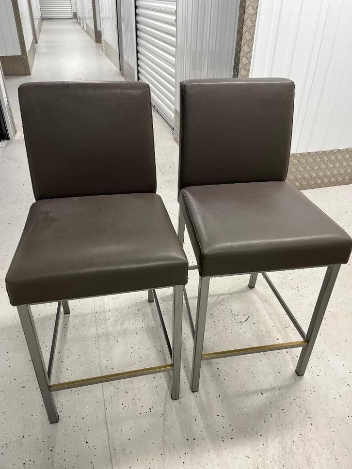 Vier comfortabele barkrukken, Huis en Inrichting, Barkrukken, Gebruikt, 60 tot 90 cm, Kunststof, Metaal, 4 krukken, Met voetsteun