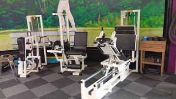 Technogym Leg Extension (ROM) + Leg Press + Vertical Row + beschikbaar voor biedingen