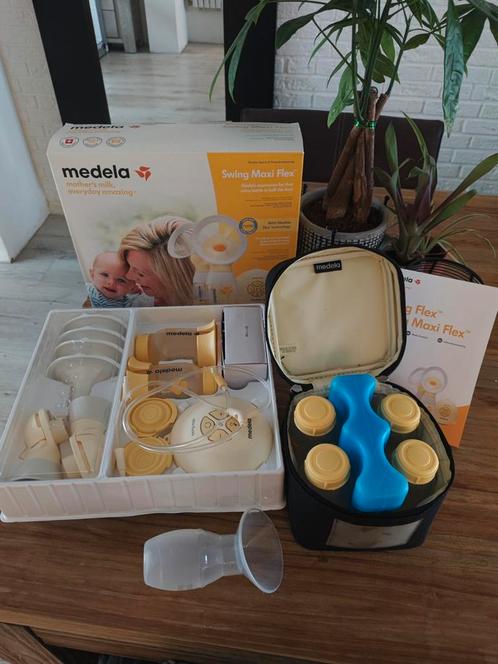 Nieuwstaat Medela swing maxi flex mobiele borstkolf., Kinderen en Baby's, Babyvoeding en Toebehoren, Zo goed als nieuw, Borstkolf