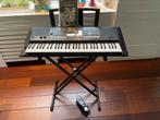 Mooi yamaha E423 keyboard met voetpedaal, Muziek en Instrumenten, Keyboards, Ophalen, 61 toetsen, Yamaha, Aanslaggevoelig