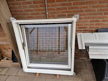 Velux Dakraam Kunstof GGU-S06 114 x 118 beschikbaar voor biedingen