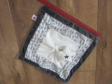 Prénatal grijs-wit zacht pluche knuffeldoek met zilveren ste beschikbaar voor biedingen