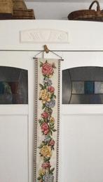 Schellekoord rozen lang 114 cm., breed 17 cm., Hobby en Vrije tijd, Ophalen of Verzenden, Gebruikt, Handborduren, Overige typen