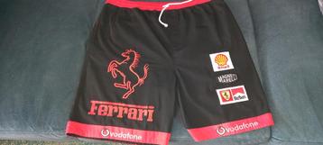 Ferrari Korte Broek - Sportief en Stijlvol! beschikbaar voor biedingen