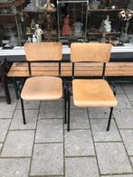 2 school stoelen van plywood, Ophalen of Verzenden, Zo goed als nieuw, Bruin, Twee