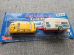 Modelauto met Caravan - Nieuw in Verpakking, Hobby en Vrije tijd, Modelbouw | Auto's en Voertuigen, 1:50 of kleiner, Auto, Nieuw