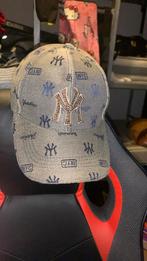 Pet, Ophalen, Zo goed als nieuw, One size fits all