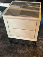 Showroom nachtkastje 150 euro, Ophalen, Zo goed als nieuw, Hout, Minder dan 55 cm