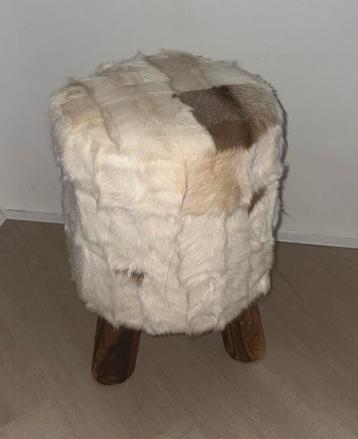 Geitenvel  krukje - Nieuwstaat beschikbaar voor biedingen