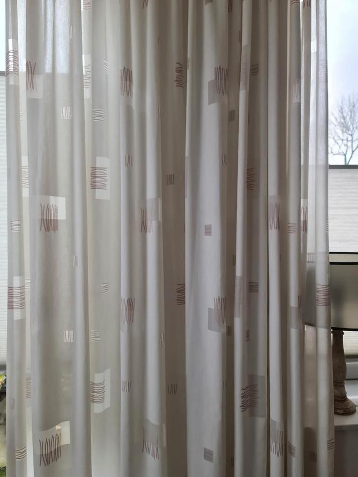 Mooie Inbetween Gordijnen, Huis en Inrichting, Stoffering | Gordijnen en Lamellen, Zo goed als nieuw, 200 cm of meer, 100 tot 150 cm