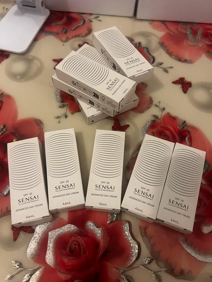 Sensai Cellular Performance Advanced Day Cream SPF 30, Sieraden, Tassen en Uiterlijk, Uiterlijk | Gezichtsverzorging, Nieuw, Verzorging