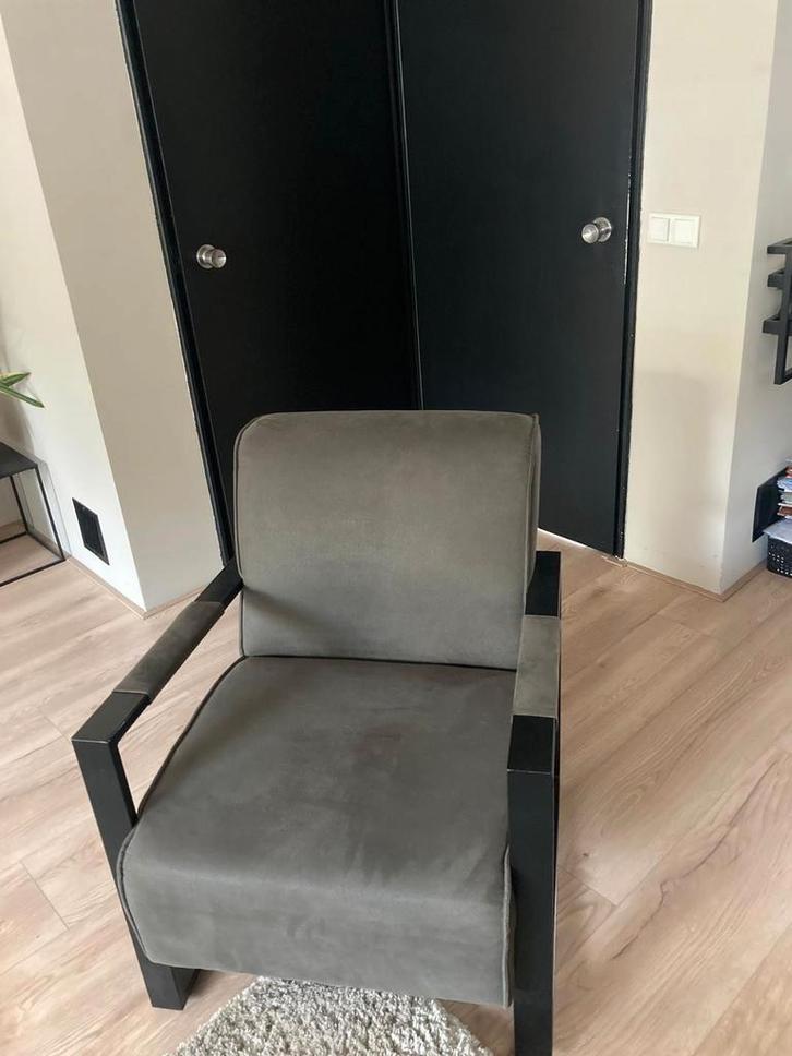 Hippe fauteuil., Huis en Inrichting, Fauteuils, Zo goed als nieuw, 50 tot 75 cm, 75 tot 100 cm, Ophalen of Verzenden