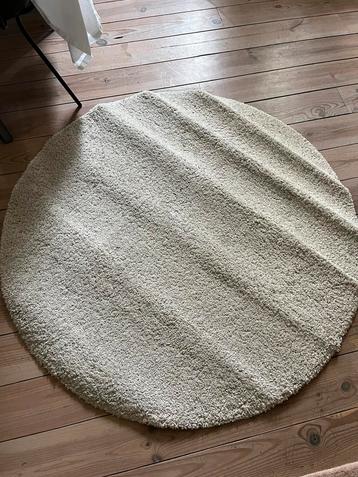 Vloerkleed / tapijt rond 130cm beschikbaar voor biedingen