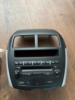 Mitsubishi auto radio compleet, Auto diversen, Ophalen of Verzenden, Zo goed als nieuw