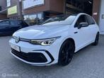 Volkswagen Golf 1.5 eTSI R-Line PANO*CAMERA*ACC*NAVI*PDC*, 4 cilinders, Wit, Bedrijf, 1252 kg