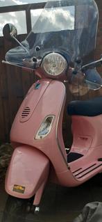Roze Vespa, Ophalen, Zo goed als nieuw