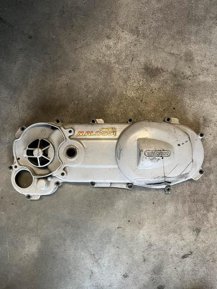 Piaggio sp2000 carterkap met scheur wel werkend!, Fietsen en Brommers, Brommeronderdelen | Scooters, Gebruikt, Piaggio, Blok, Ophalen of Verzenden