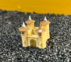 Mini miniatuur kasteel Doornroosje 2,5cm, Ophalen of Verzenden, Zo goed als nieuw, Beeldje of Poppetje