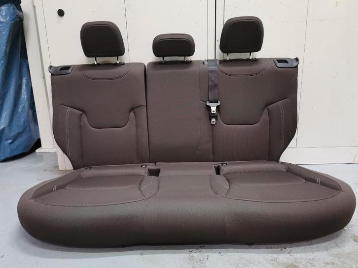 Jeep Renegade achterbank nieuw, Auto-onderdelen, Interieur en Bekleding, Jeep, Nieuw, Ophalen