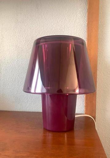 Ikea GAVIK tafellamp paars glas 90s beschikbaar voor biedingen