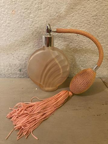 Vintage retro roze glas parfumfles parfumverstuiver knijpbol beschikbaar voor biedingen