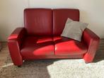 Rode leren bank, Huis en Inrichting, Banken | Bankstellen, Ophalen, Gebruikt, Tweepersoons, Rechte bank