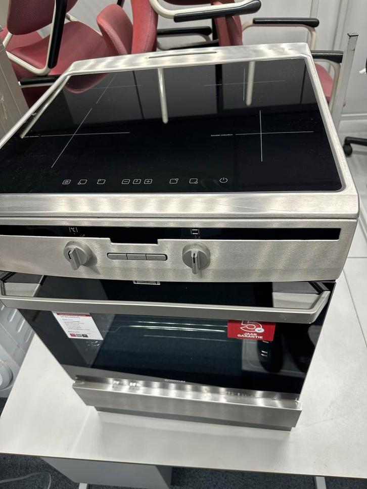 Moderne inbouw oven met grill, Witgoed en Apparatuur, Ovens, Zo goed als nieuw, Inbouw, Oven met grill, 45 tot 60 cm, Hete lucht