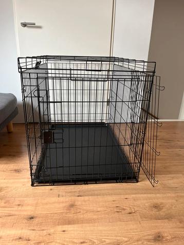 Dog crate /  honden bench beschikbaar voor biedingen