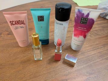 MAC, Rituals, Clinique setje met o.a. lipstick en parfum beschikbaar voor biedingen