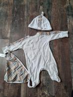 Mooie set van burberry maatje 50/56, Kinderen en Baby's, Babykleding | Maat 50, Burberry, Ophalen of Verzenden, Jongetje, Zo goed als nieuw