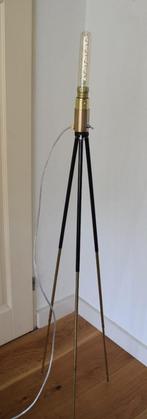 Vintage statief voorzien van lamp, Ophalen of Verzenden, Gebruikt