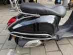 Vespa Primavera - Weinig km, altijd binnen!, Fietsen en Brommers, Brommers | Vespa, Ophalen of Verzenden, Gebruikt, Maximaal 45 km/u