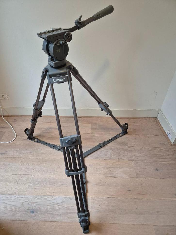 Libec T72 camerastatief met H55 fluid head, Audio, Tv en Foto, Fotografie | Statieven en Balhoofden, Gebruikt, Driepoot, Minder dan 150 cm