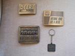 3 vintage john deere belt buckles 1994 en sleutel hanger, Verzamelen, Ophalen of Verzenden, Nieuw, Gebruiksvoorwerp