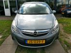 Opel Corsa 1.2-16V Cosmo |AIRCO|CRUISE|ELEK.RAMEN|APK., Auto's, 47 €/maand, Te koop, Zilver of Grijs, Geïmporteerd